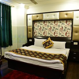 Hotel Red Rose